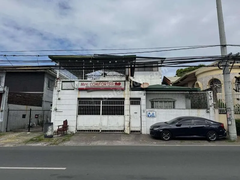 3-Bedroom House with Terrace in BF Homes, Tropical Avenue