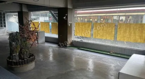 Commercial Space for Lease on Congressional Ave, QC