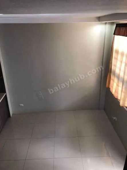 4-Bedroom Semi-Furnished Townhouse in Banawa, Cebu
