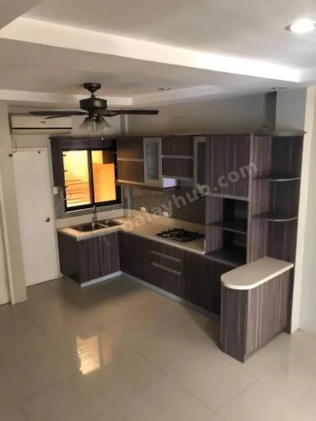 4-Bedroom Semi-Furnished Townhouse in Banawa, Cebu