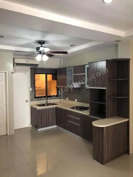 4-Bedroom Semi-Furnished Townhouse in Banawa, Cebu