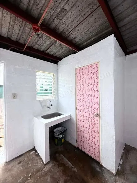 End-Lot House for Rent in Casa Laguerta, Calamba