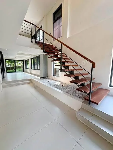 Modern 5-Bed House & Lot in Kishanta Subdivision, Cebu