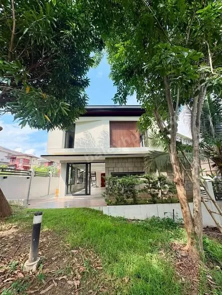 Modern 5-Bed House & Lot in Kishanta Subdivision, Cebu