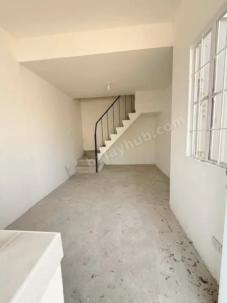 Pasalo: 3BR Townhouse in Redfern 4, Lancaster New City