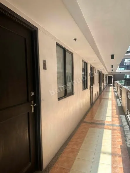 Semi-Furnished 2BR Apartment in Siena Park, Paranaque