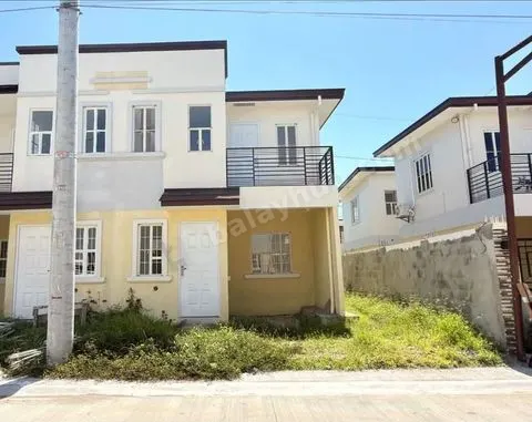 Thea 3BR Endlot Townhouse in Lancaster, Gen. Trias