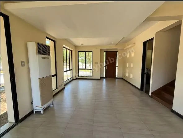 2-Storey House & Lot in Pramana Sta Rosa, Laguna