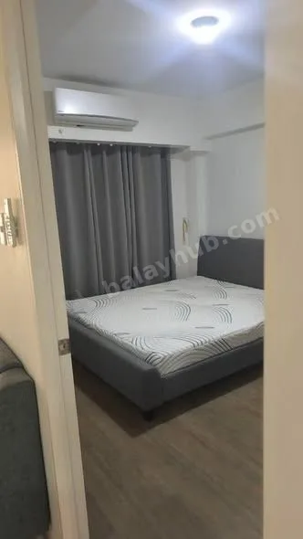 2-Bed Paranaque Apartment at Oak Harbor Residences