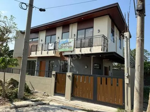 House & Lot in Nostalji Enclave, Dasmarinas Cavite