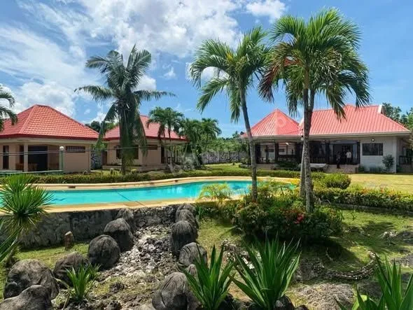 9,729 sqm Beachfront Estate in Dauis, Panglao