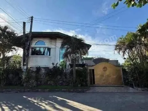 House and Lot in Bacolod City, Near Lacson Street