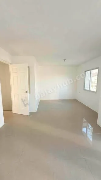 Chessa Single-Attached House in Lancaster New City