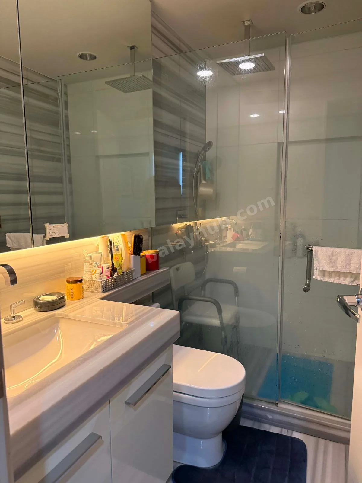 2 BR IN PROSCENIUM ROCK WELL