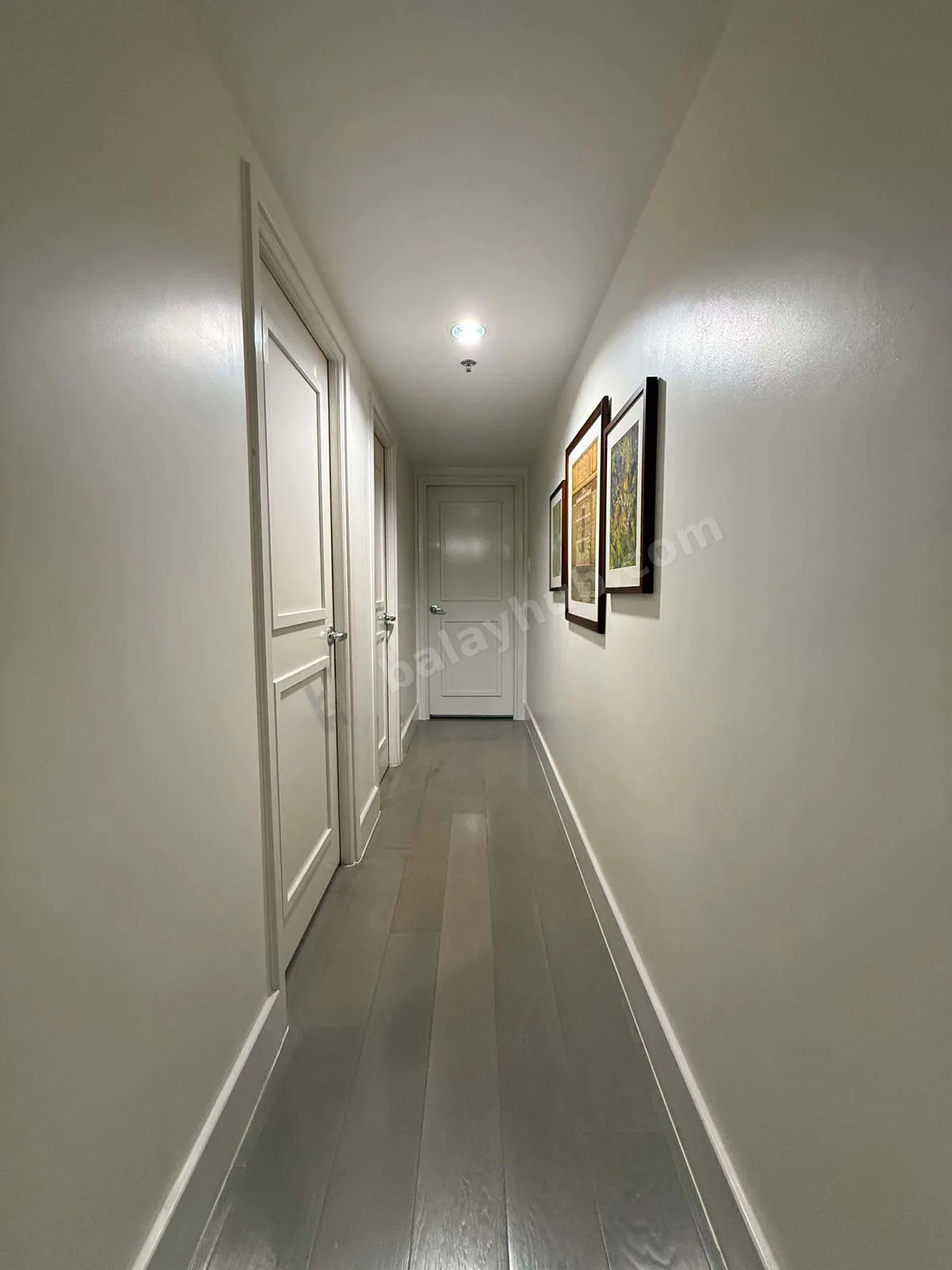 2 BR IN PROSCENIUM ROCK WELL