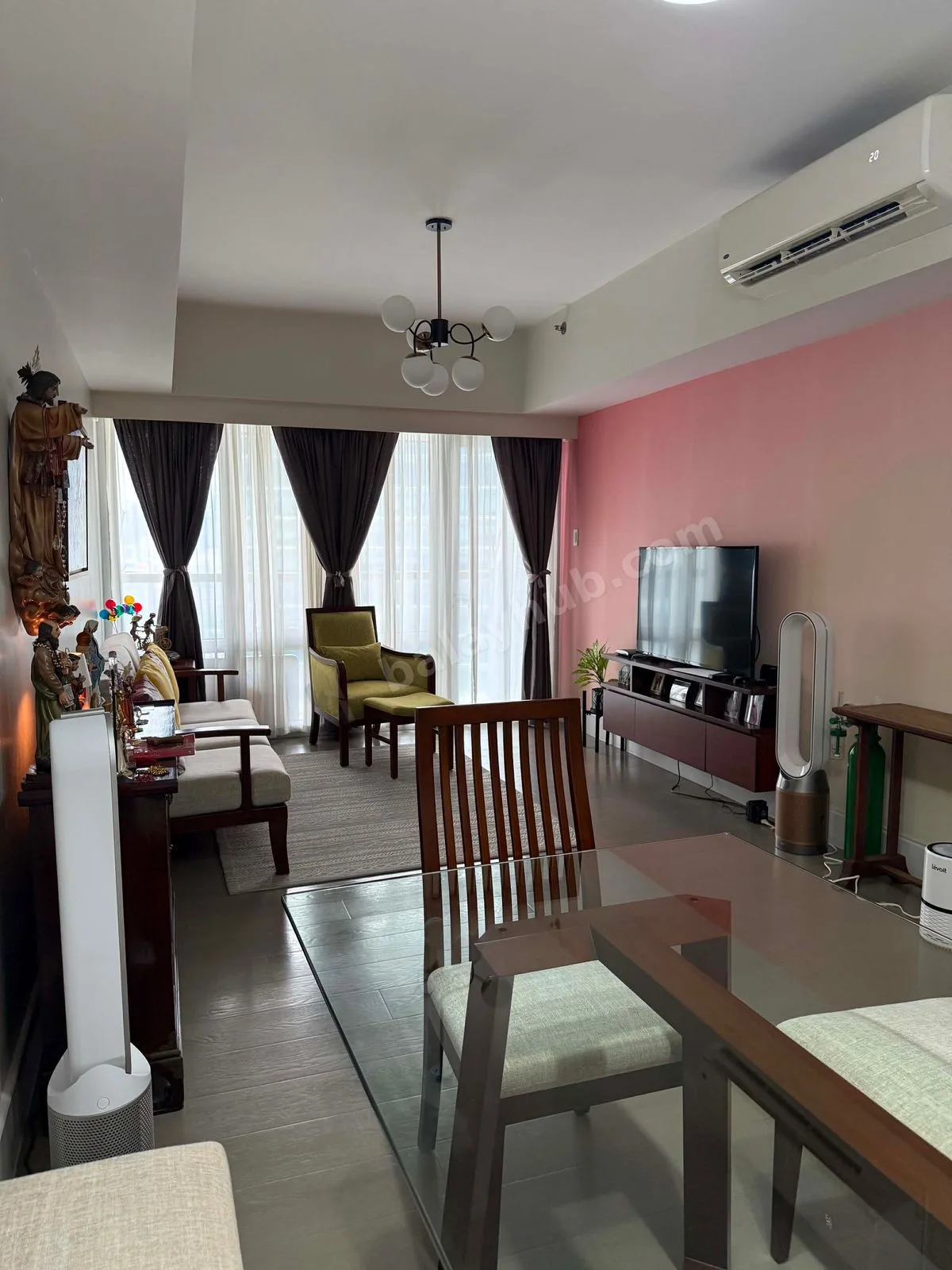 2 BR IN PROSCENIUM ROCK WELL